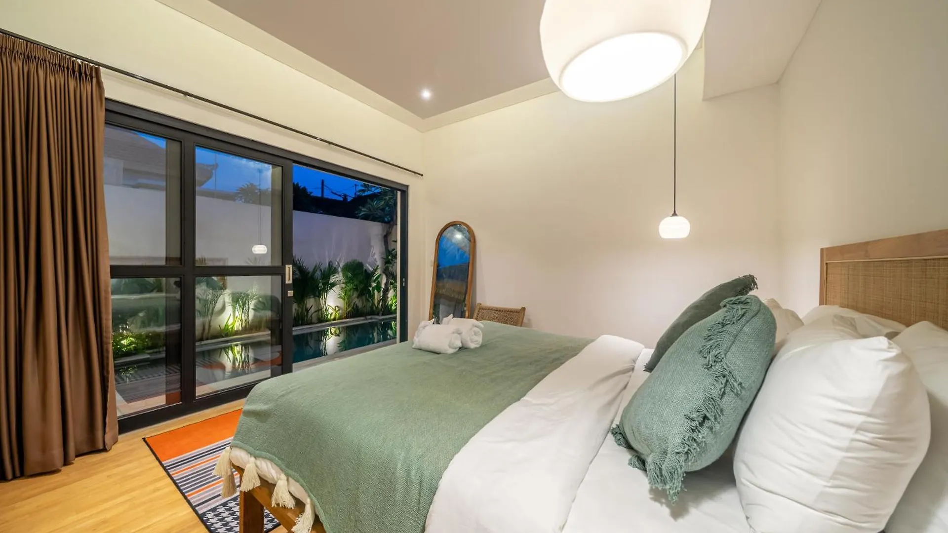 Lecatica - Brand New 2Bdr Paradise Villa With Expansive Pool - Your Dream Retreat In Canggu! Seminyak